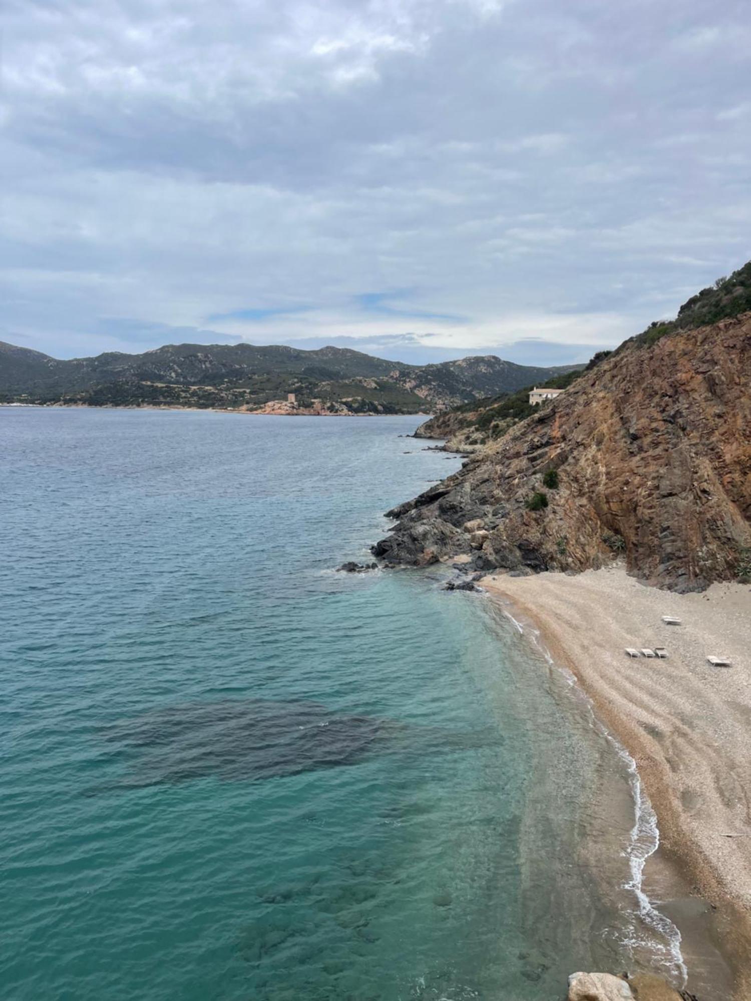 Gli Appartamenti Di Francuzzo Teulada Bagian luar foto