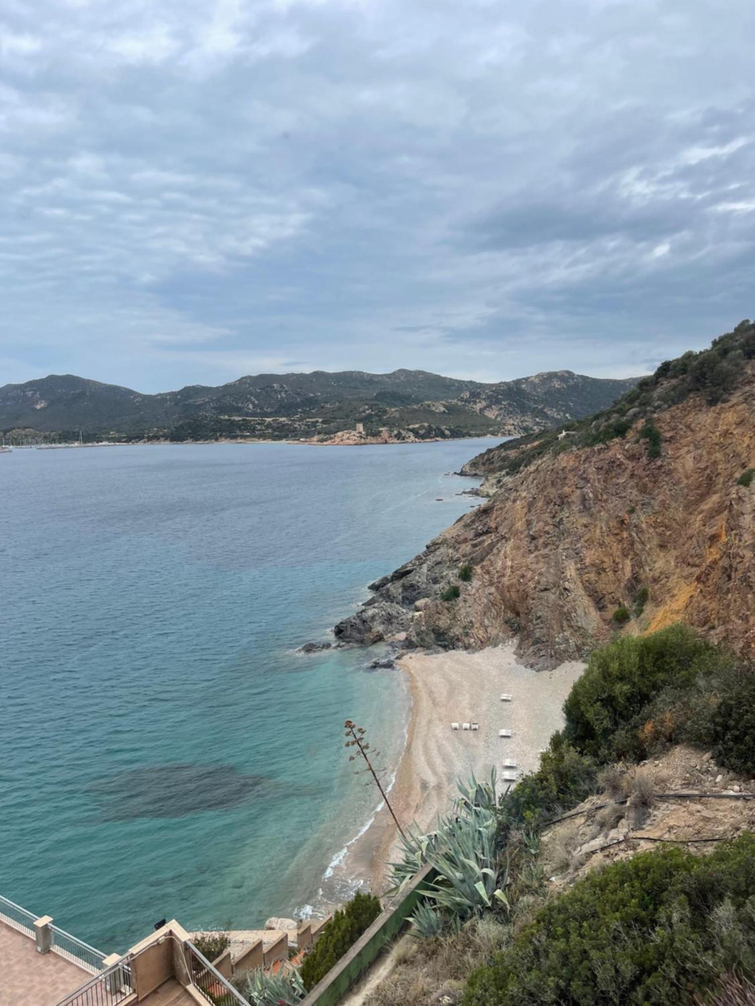 Gli Appartamenti Di Francuzzo Teulada Bagian luar foto