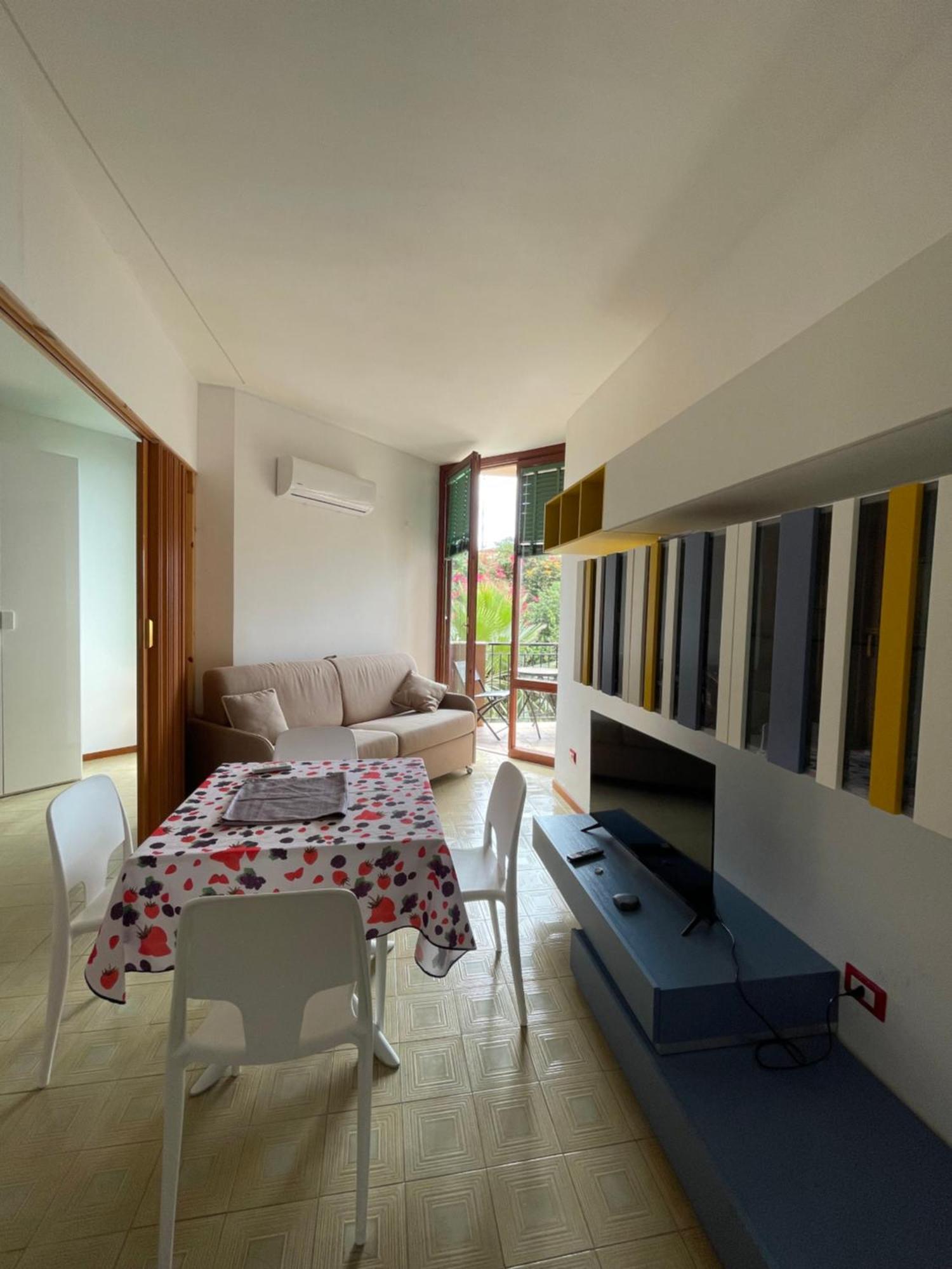Gli Appartamenti Di Francuzzo Teulada Ruang foto