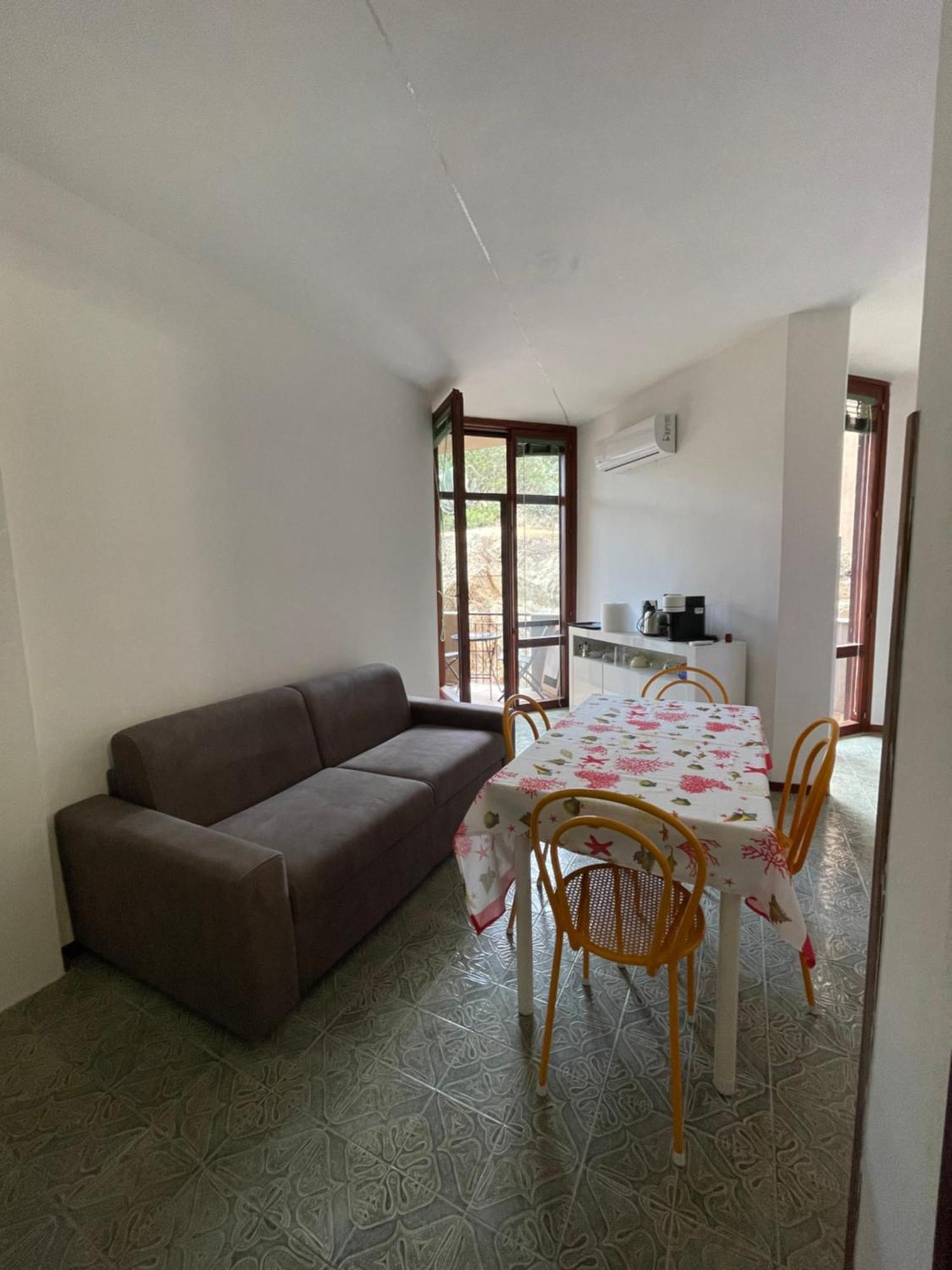 Gli Appartamenti Di Francuzzo Teulada Ruang foto